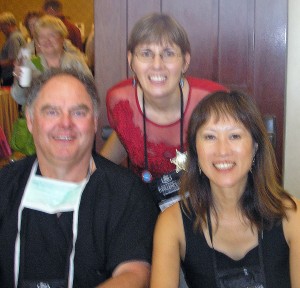 CJ Lyons with Tess Gerritsen and DP Lyle at ThrillerFest